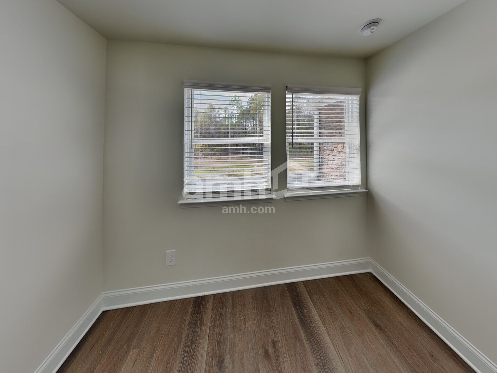 Building Photo - 3622 Creek View Cir