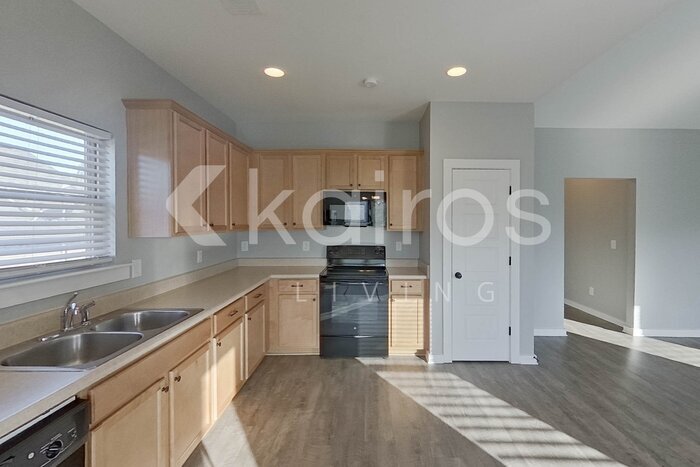 Building Photo - 151 Bates Ln