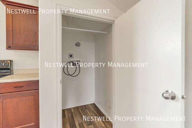 Building Photo - 11514 S Lake Run Rd