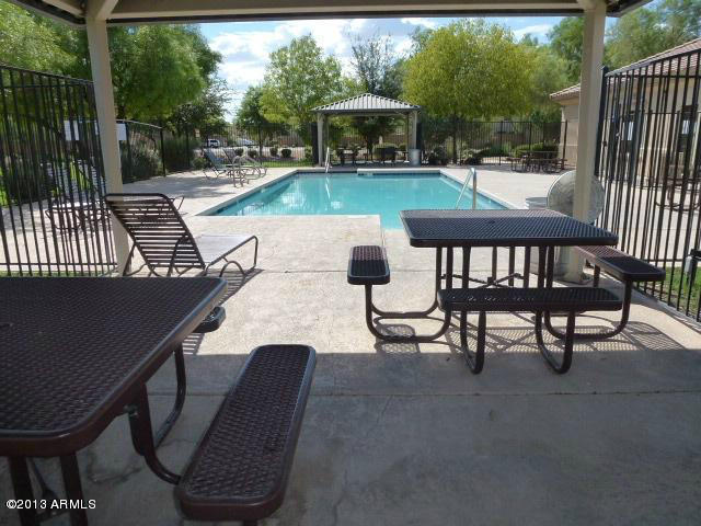Building Photo - 40578 N High Meadows Dr