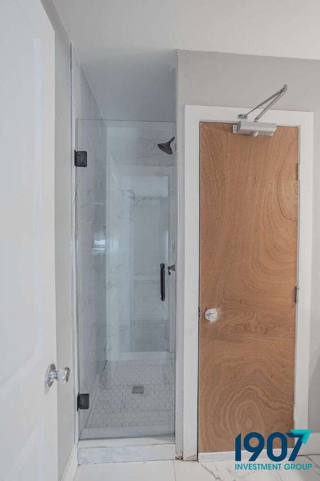 Building Photo - Completely Updated 3-Bed, 2-Bath Home in OKC - HALF-OFF SECOND MONTHS RENT IF APPROVED