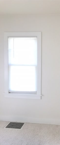 Building Photo - 209 S Woodbridge St