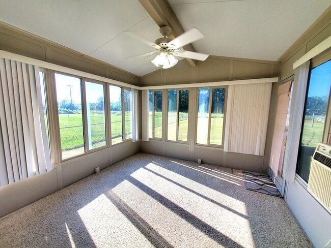 Building Photo - Charming 3BR/1.5BA Home in Oxford Heights Subdivision