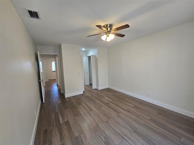 Building Photo - 2177 Montpeliar