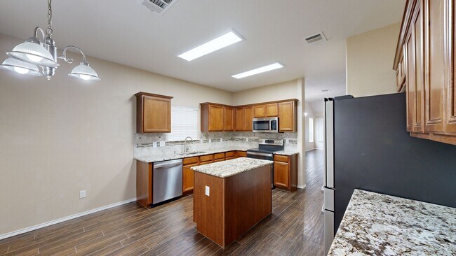 Building Photo - $2,095 FOR A GORGEOUS HOME BY FORT HOOD!
