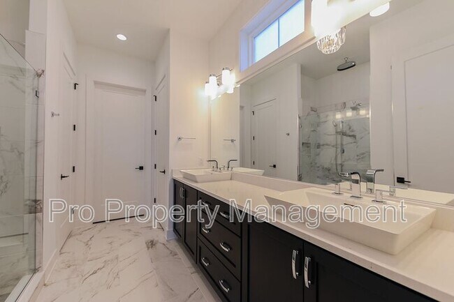 Building Photo - 35 Lookout Rdg