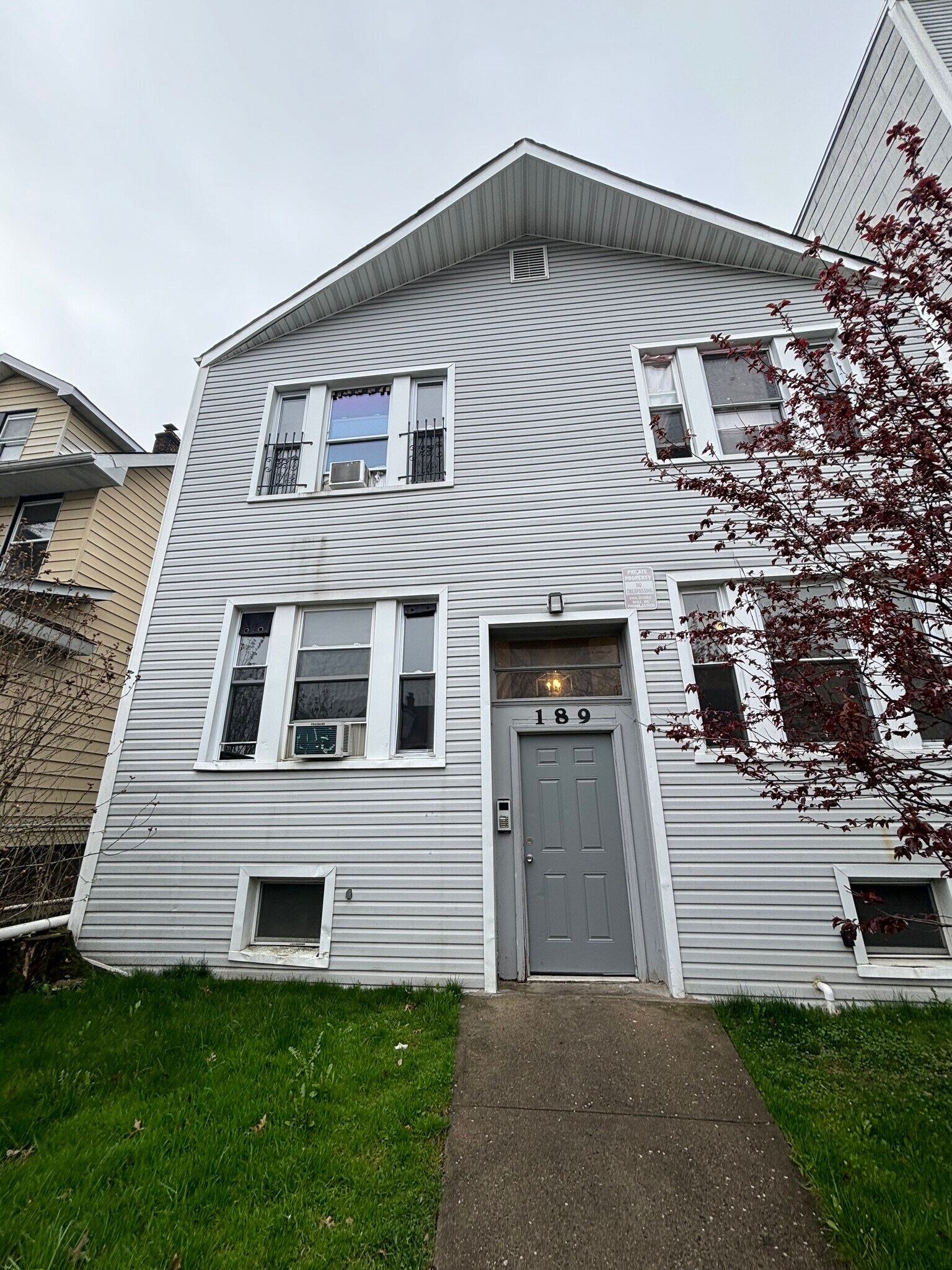 189 Elmwood Ave 3 - 188 Elmwood Ave