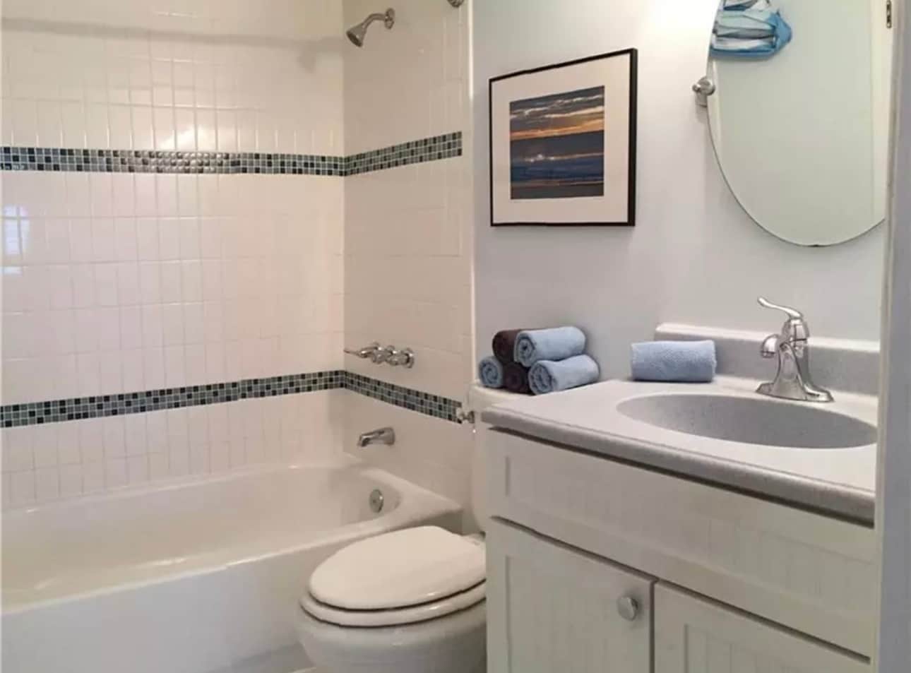 Building Photo - 1752 NW 3rd Ter