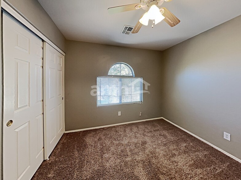 Building Photo - 14832 N 124th Ln