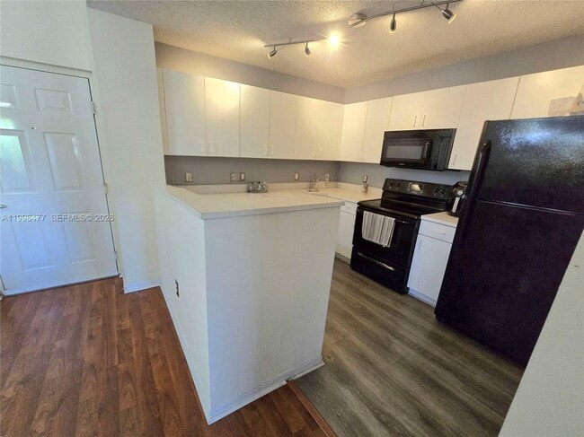 Building Photo - 4320 NW 107th Ave