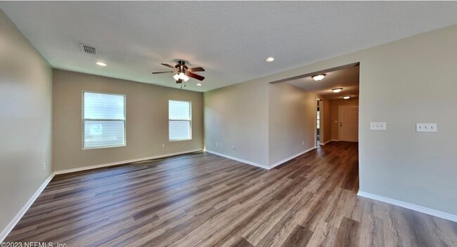 Building Photo - 11907 Alexandra Dr