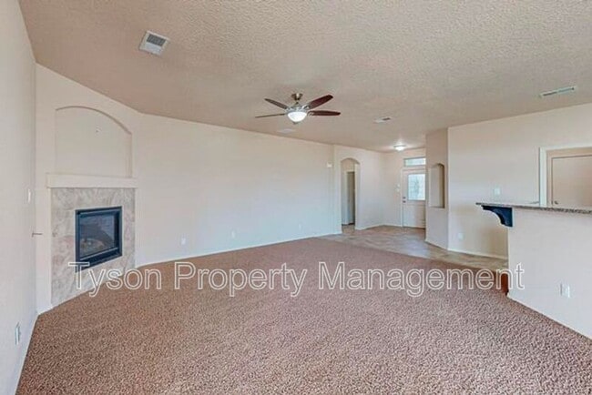 Building Photo - 2621 Cerro Chafo Rd SE