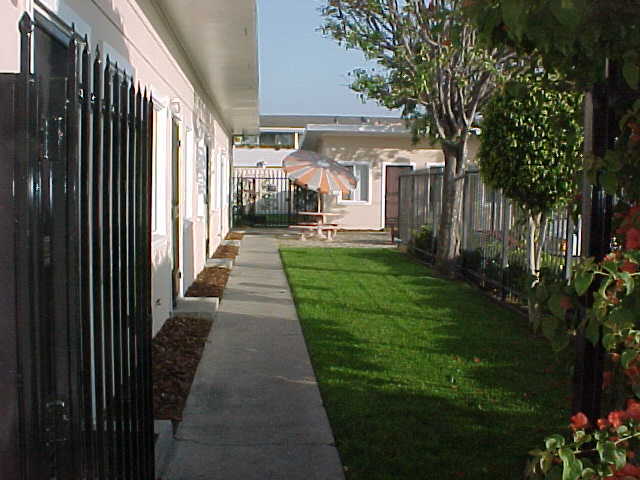 Primary Photo - 2278 Newport Blvd