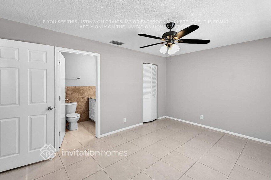 Building Photo - 1296 Woodcrest Rd S