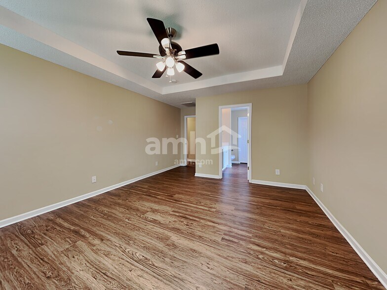 Building Photo - 1207 Hampton Park Dr