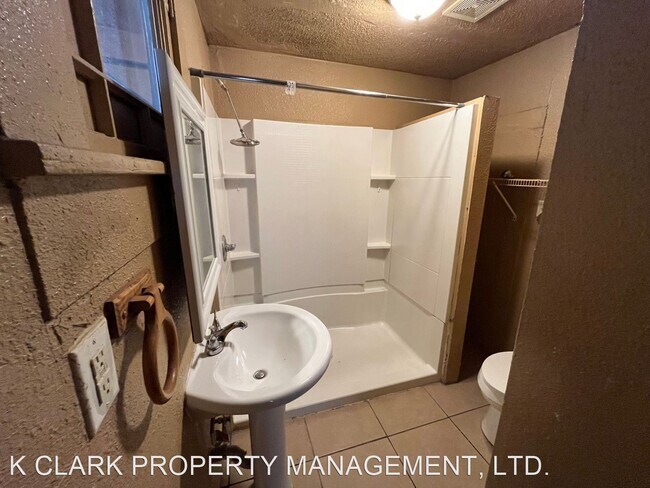 Building Photo - 2 br, 1 bath House - 315 FAIR AVENUE #2