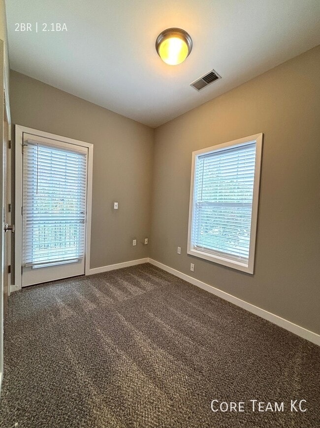 Building Photo - 2911 Cherry St