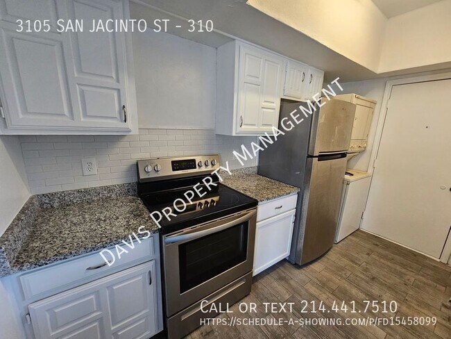 Building Photo - 3105 San Jacinto St