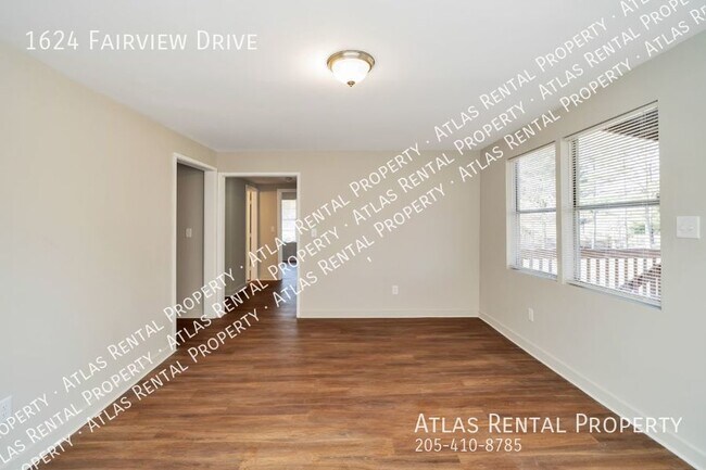 Building Photo - 1624 Fairview Dr