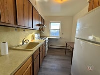 Building Photo - 5626 Sylvan Ave