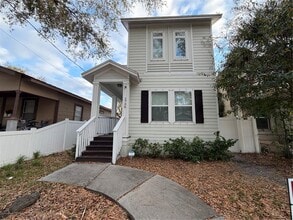Building Photo - 1736 W Walnut St