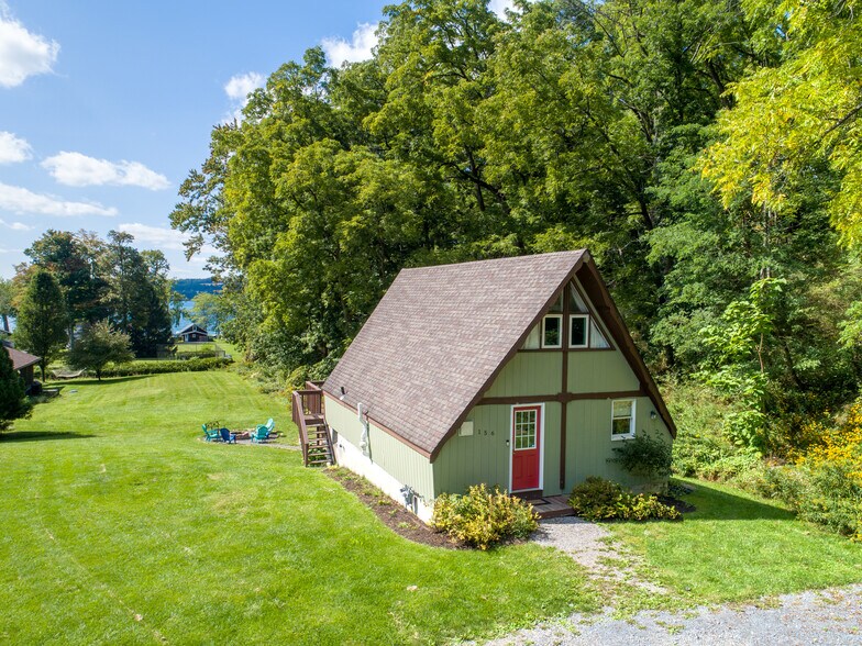 Building Photo - 156 Five Mile Pt
