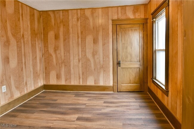 Building Photo - 2785 Deforest Rd SE