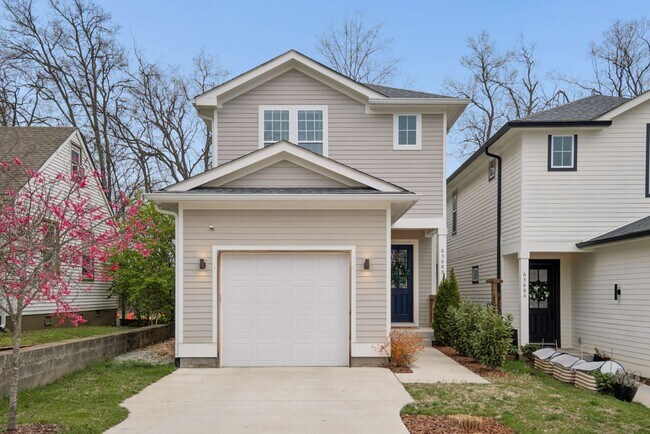 Building Photo - 6368 Alamo Pl