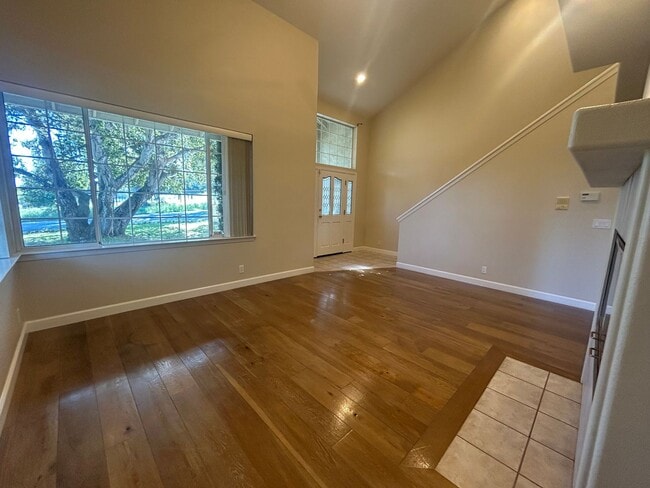 Building Photo - 142 Pine Canyon Rd