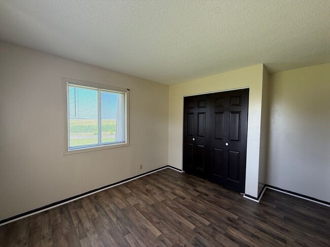 Building Photo - 371 Southland Dr