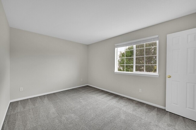 Building Photo - 8361 Newbury Way