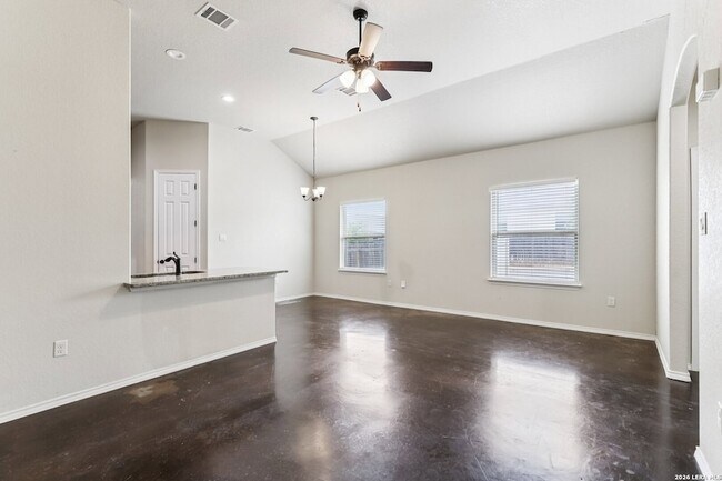 Building Photo - 219 Eugene Pass