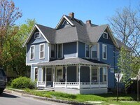 Building Photo - 502 S Aurora St