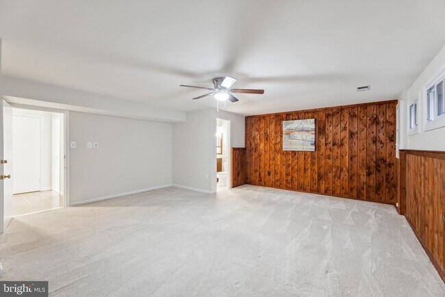 Building Photo - 8112 Rhodell Ln