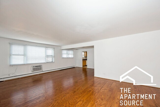 Building Photo - 8644 Skokie Blvd