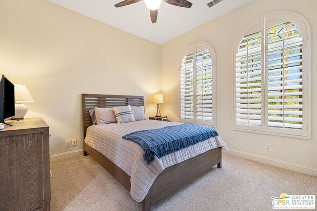 Building Photo - 88 Vía Las Flores