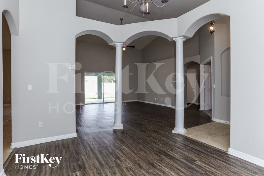 Building Photo - 4648 Huron Bay Cir