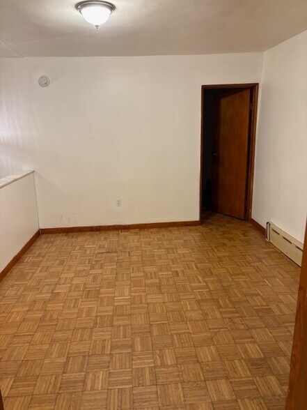 Building Photo - 2855 Winton St