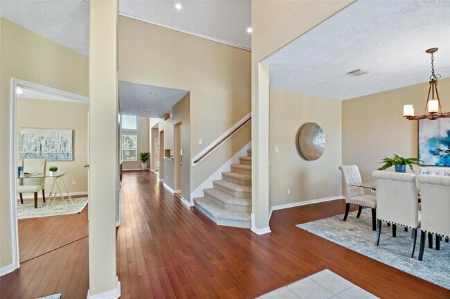 Building Photo - 8019 Spring Bluebonnet Dr