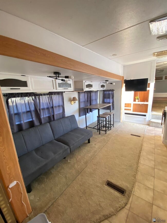 Building Photo - 12617 E 46th Dr