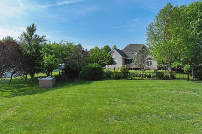 Building Photo - **BEAUTIFUL, WELL-MAINTAINED BRICK HOME ON...