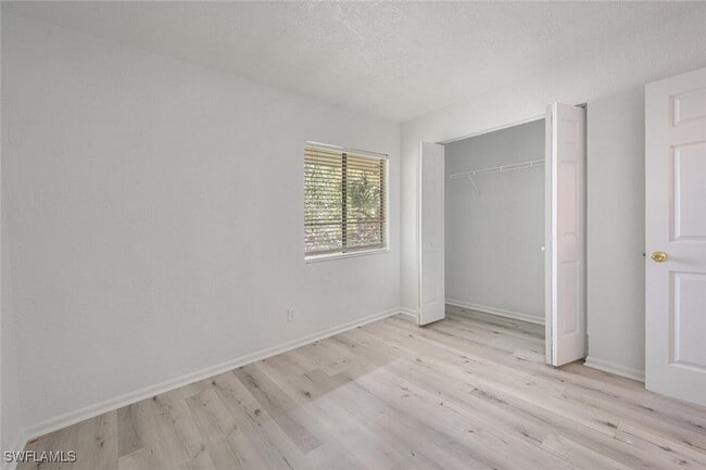 Building Photo - 4603 Bayshore Dr