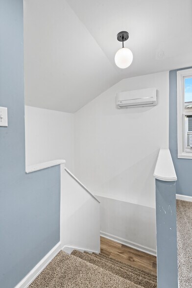 Building Photo - 2416 Sherry Rd