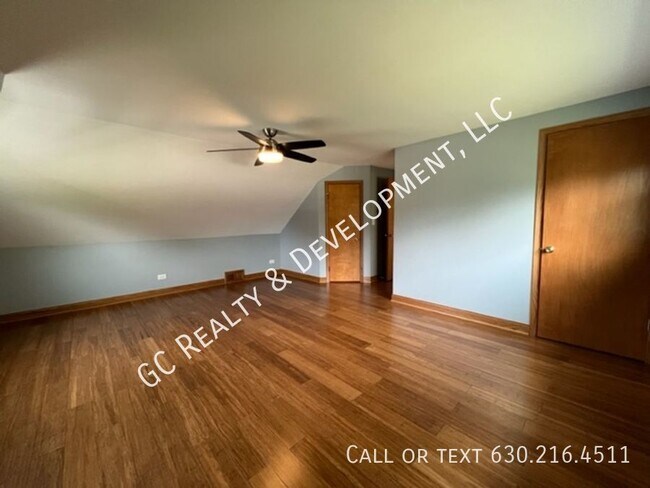 Building Photo - 942 59th St