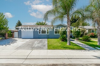 Building Photo - 726 Milestone Dr