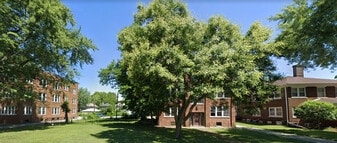 Building Photo - 731 South Grand Ave W