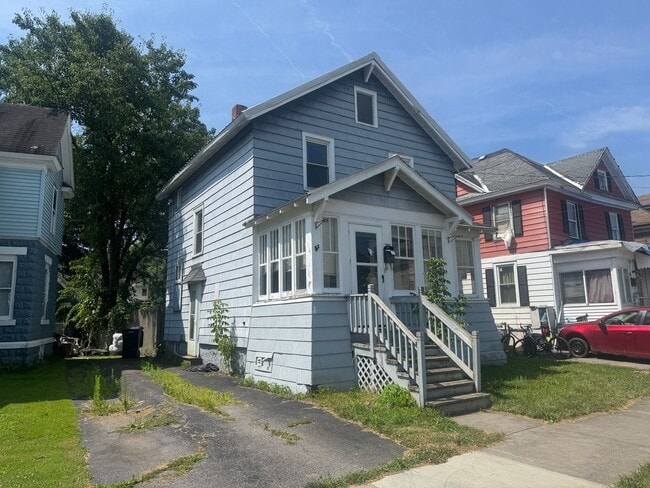 Building Photo - 149 W North St