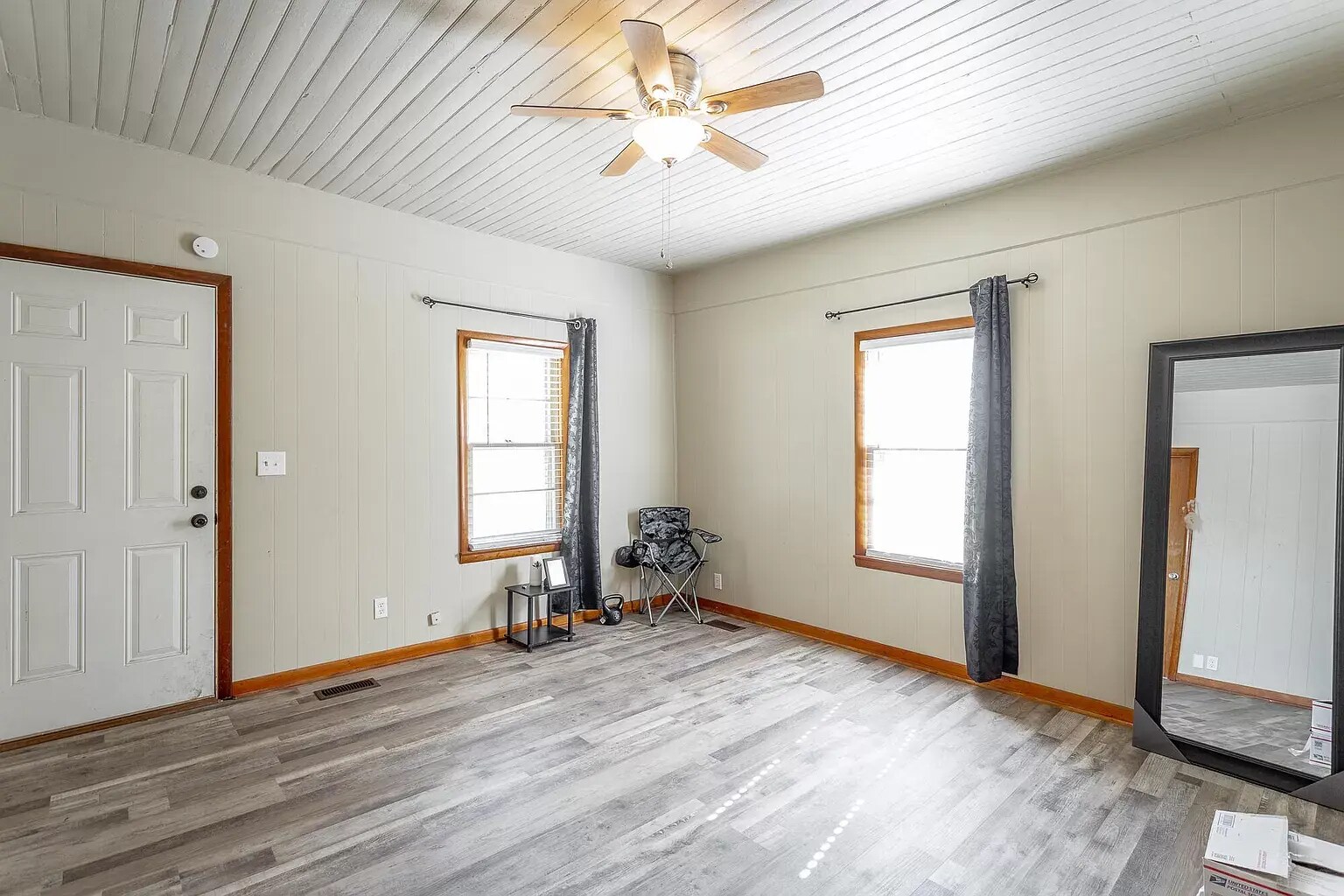 Building Photo - 206 Spruce St