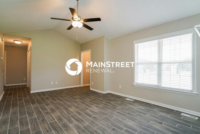 Building Photo - 3 Bedroom Pet-Friendly Home in CLAYTON, NC...