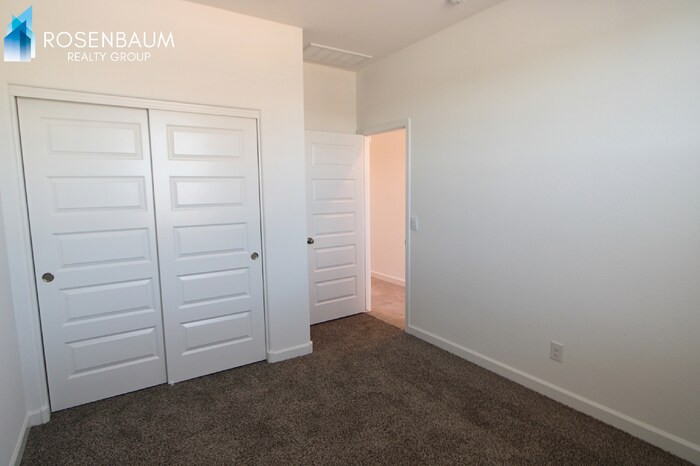 Building Photo - 38095 W Cannataro Ln